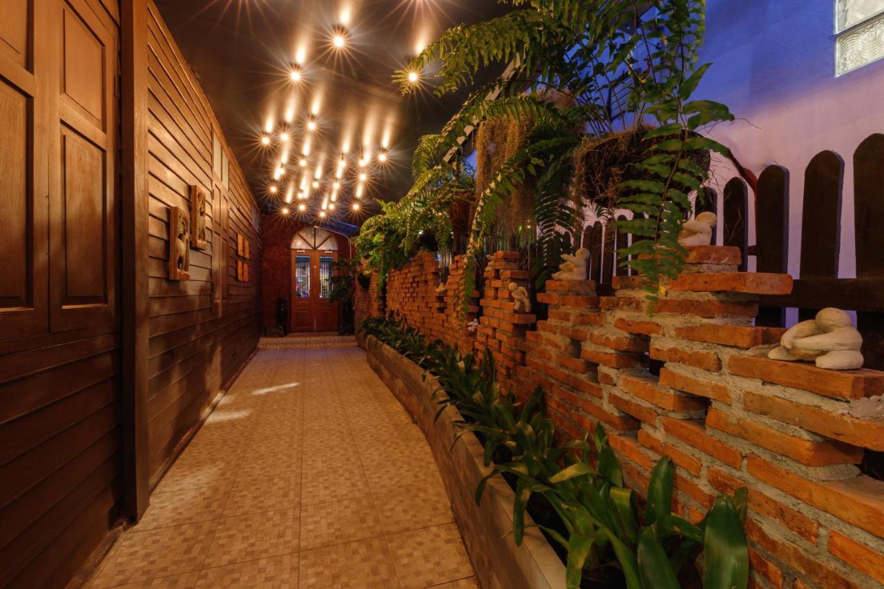 Auberge de jeunesse Ilili House à Chiang Mai Extérieur photo